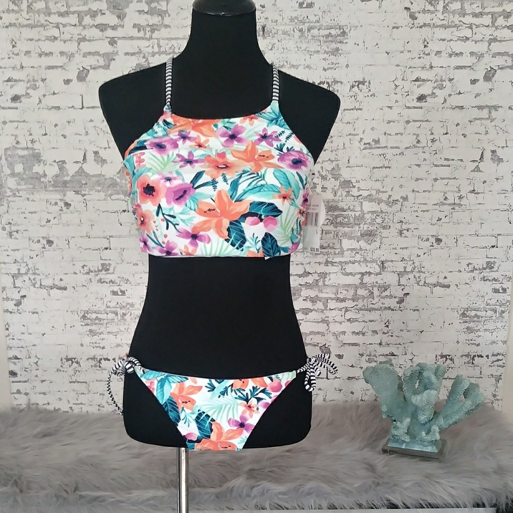 Reversible bikini swimsuit